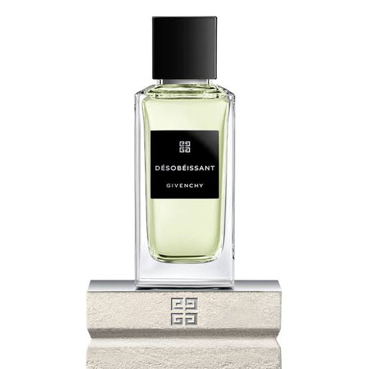 Givenchy DÉSOBÉISSANT